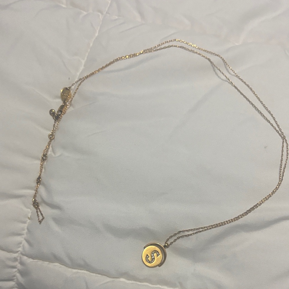 Henri Bendel Gold Pendant Necklace
